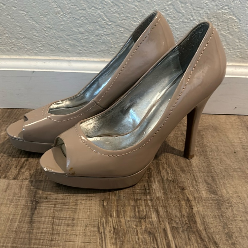 Candies Women’s 8 peep toe stiletto
